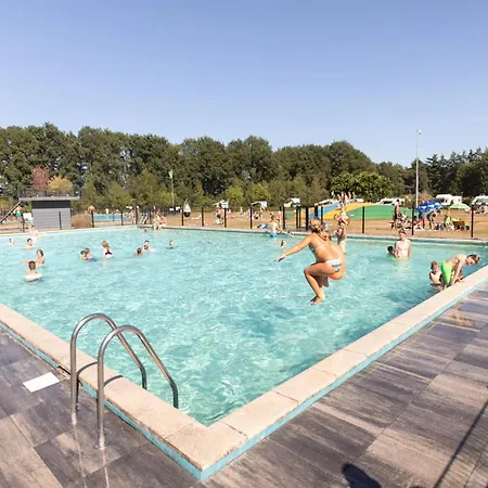 Vakantiehuis Safaritent 4 *